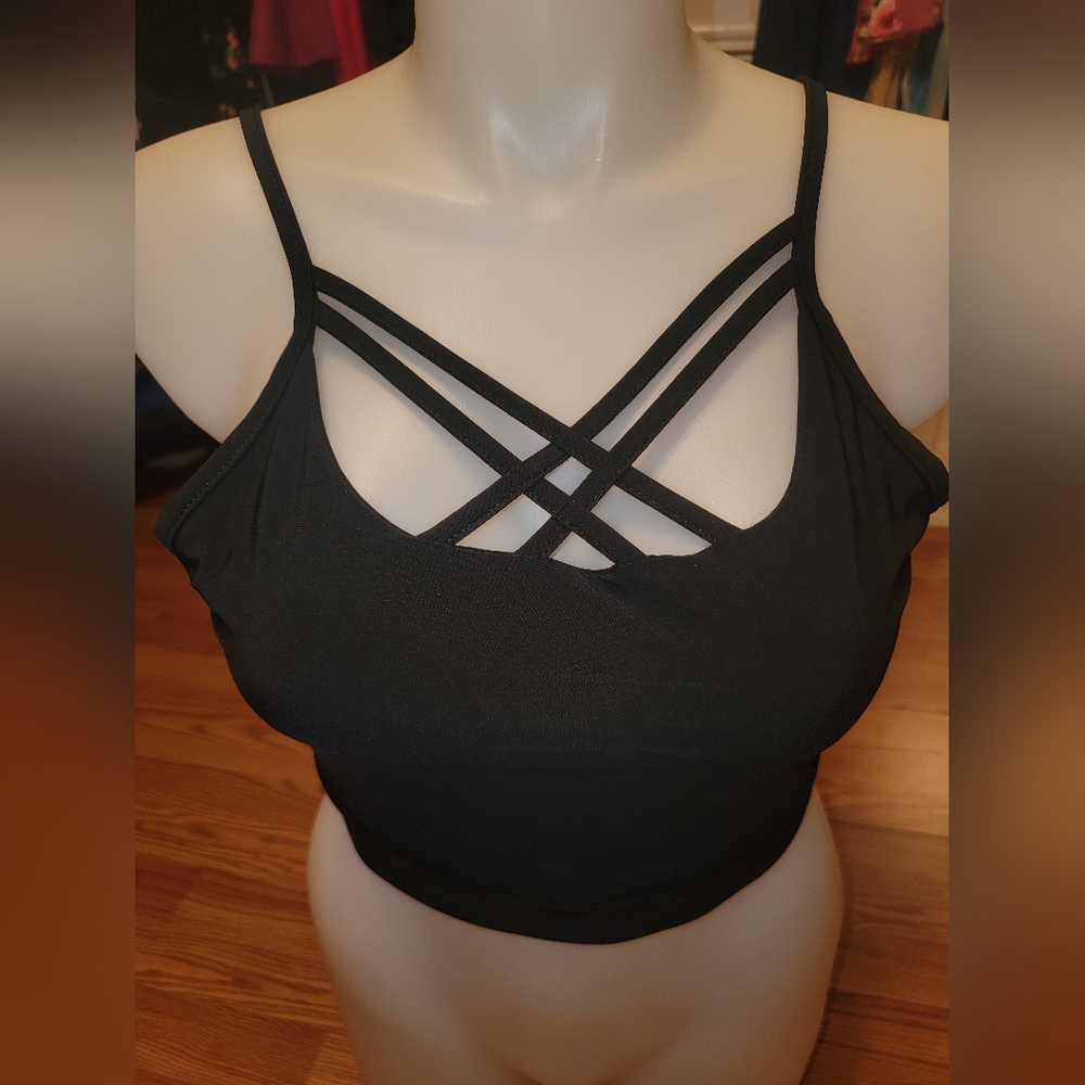 NEW NWOT Black Strappy Crop Top Sz 2XL